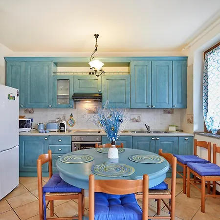 Casa Azzurra - Relax Con Giardino E Piscina A Appartement Sirmione